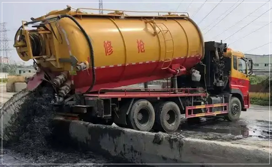 依兰沉淀池清理案例